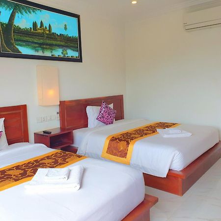 Darling Pub Hostel Siem Reap Exteriör bild