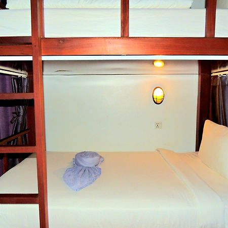 Darling Pub Hostel Siem Reap Exteriör bild