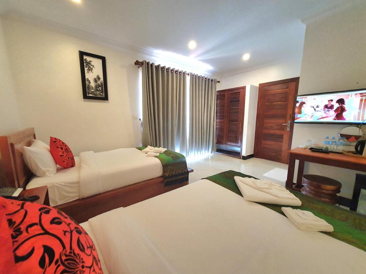 Darling Pub Hostel Siem Reap Exteriör bild