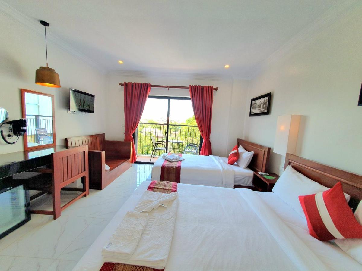 Darling Pub Hostel Siem Reap Exteriör bild