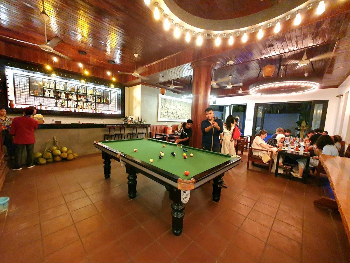 Darling Pub Hostel Siem Reap Exteriör bild