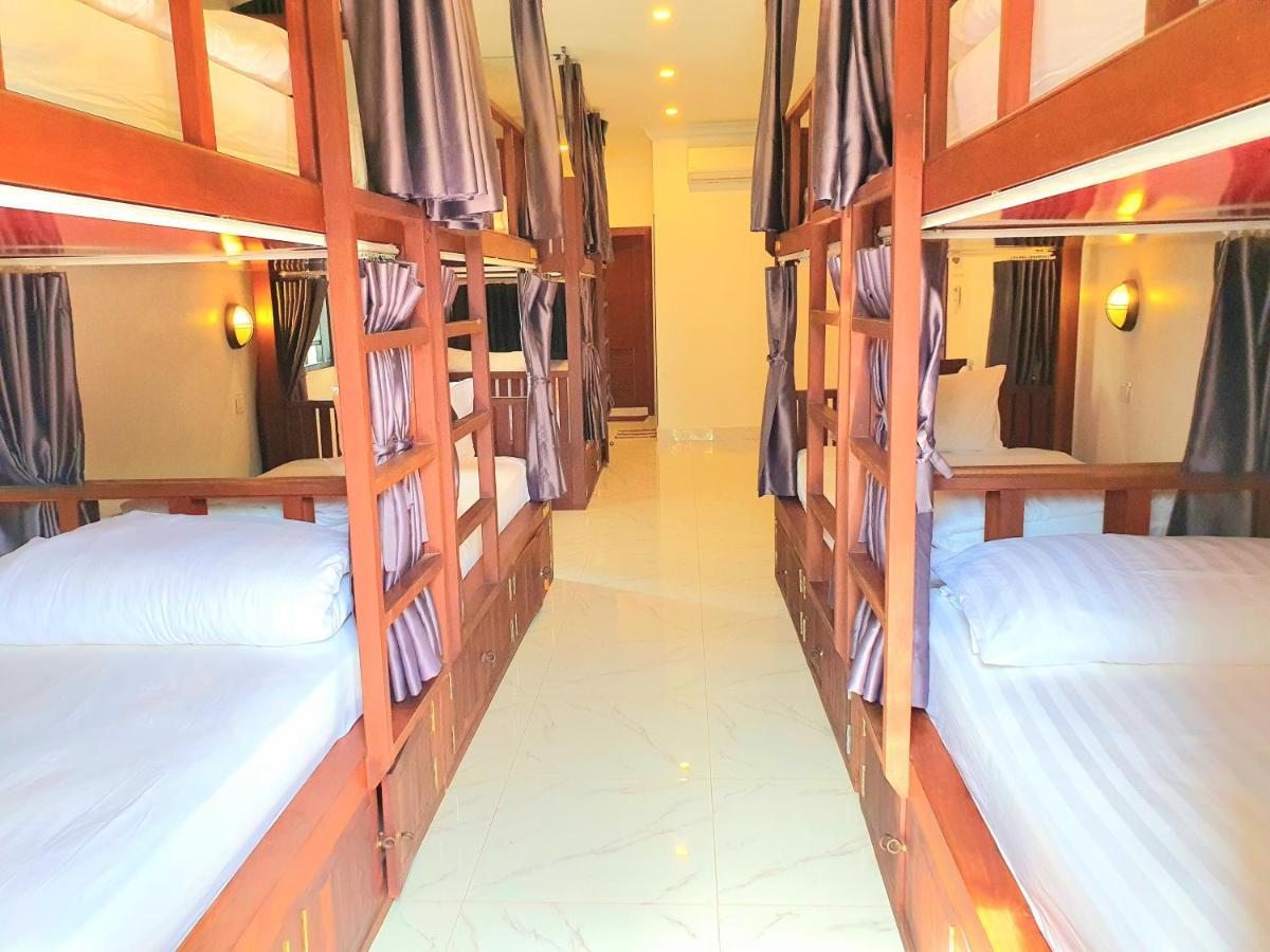 Darling Pub Hostel Siem Reap Exteriör bild